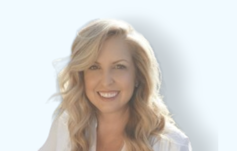 Holly Davis - President and CEO of Komplément Consulting